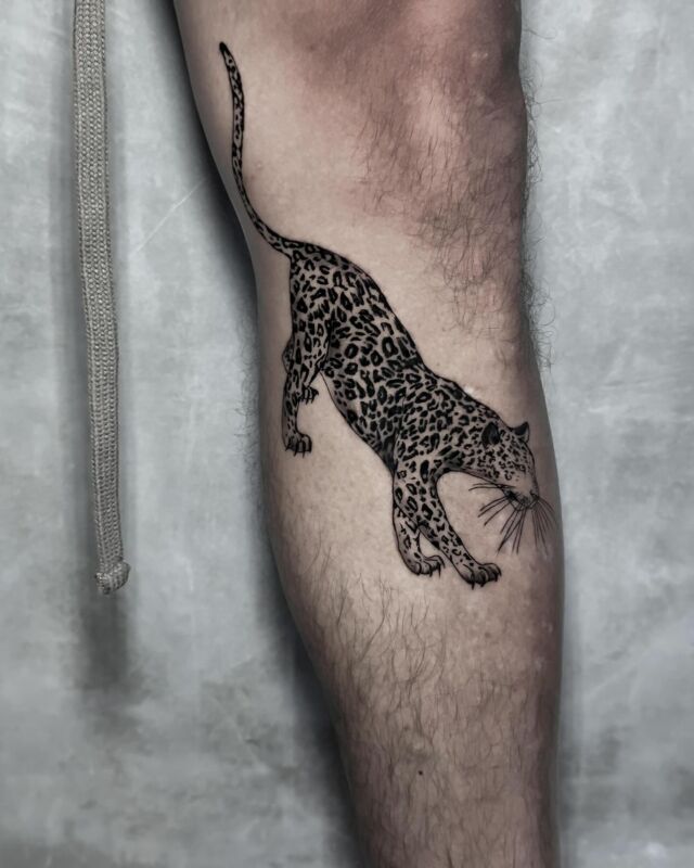 30 Pretty Leopard Tattoos You Will Love | Subtle tattoos, Small tattoos,  Tattoos